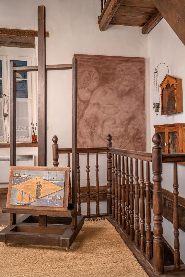 The 1813 Painter'S Villa By Neuvel Galaxidi Ngoại thất bức ảnh